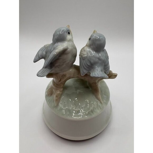 Vintage 1980s Otagiri Porcelain Bluebird Music Box Figurine Handcrafted in Japan - Picture 6 of 8